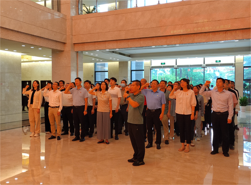 严守党纪王法，弘扬清风正气——金龙迎宾集团赴广东省反腐倡廉教育基地参观进建